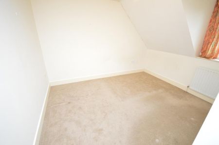 2 bedroom maisonette to rent - Photo 5