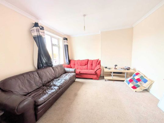 South Park Avenue, Norwich - Photo 1