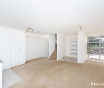 6/20 Power Street, Mawson ACT 2607 - Townhouse For Rent | Domain - Photo 1