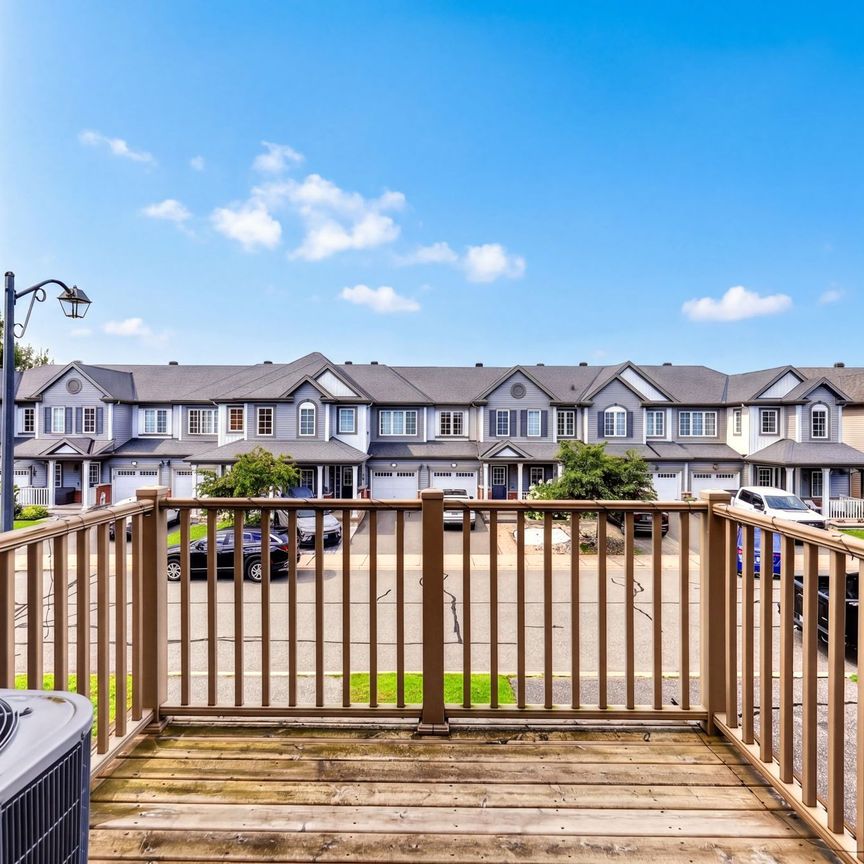 For Lease - 380 SWEET GRASS Circle, Barrhaven, Ontario - Photo 1