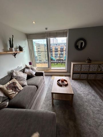 Kilcredaun House, Ferry Court, Cardiff Bay, CF11 0JG - Photo 4