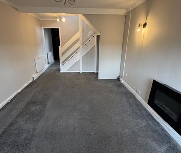2 bedroom semi-detached house to rent - Photo 1