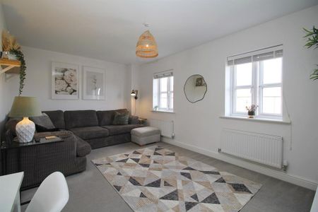 3 bedroom terraced house to rent - Photo 5