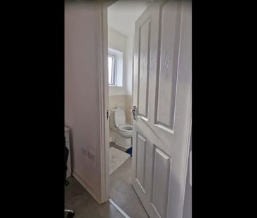 Room in a Shared House, Harrow View, HA2 - Photo 5