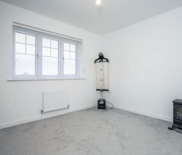 3 bedroom House To Let - Photo 6