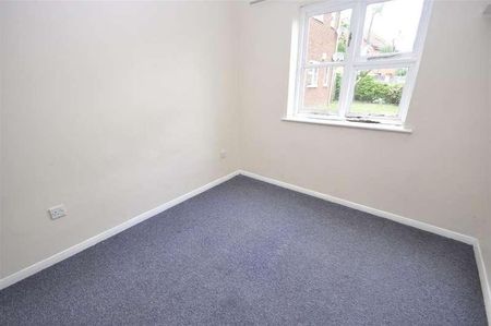 Wallers Close, Dagenham, RM9 - Photo 4