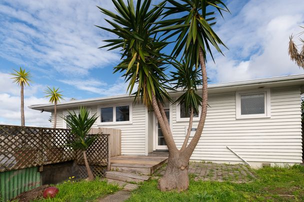 Smart Stylish Home on Sycamore Dr - Photo 1