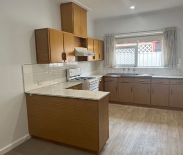 Position Perfect - 6 Month Lease - Photo 3