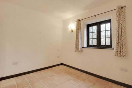 3 bedroom cottage to rent - Photo 3