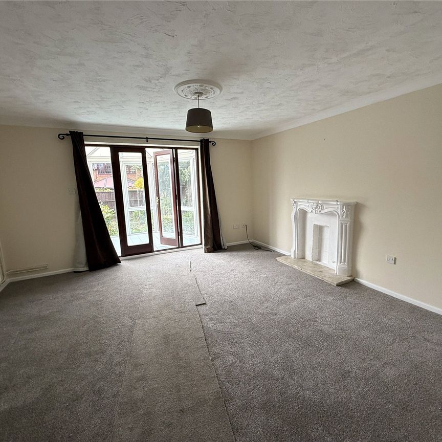4 bedroom house to rent Bursledon Road, Southampton, SO19 - Photo 1