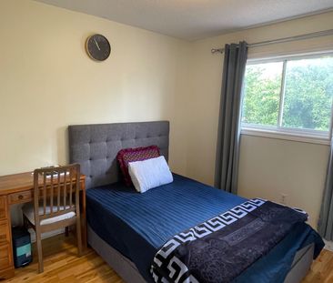 For Lease - 5617 Raleigh Street, Mississauga, Ontario - Photo 2