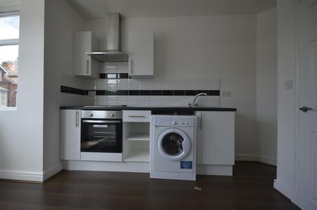 Narborough Road - Photo 2