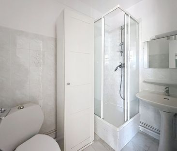 Appartement Avignon T1bis, balcon dans résidence sécurisée, - Photo 6