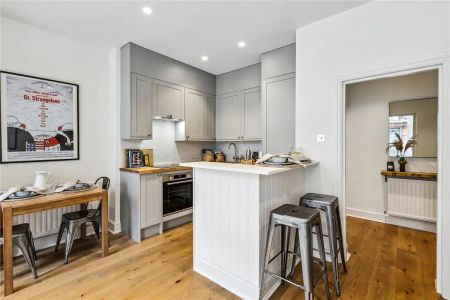 1 bedroom flat in Marylebone - Photo 5