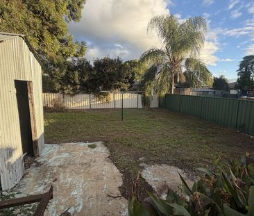 4 Bedrooms in West Tamworth - Photo 4