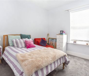 A charming 2 bedroom terrace property located in the popular South ... - Photo 6