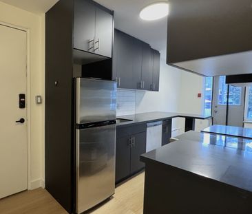 For Lease - 420 Eglinton Avenue Unit# 301, Toronto, Ontario - Photo 1