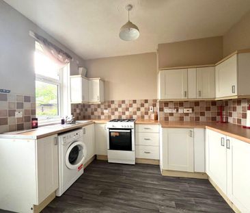 2 bedroom semi-detached house to rent - Photo 4