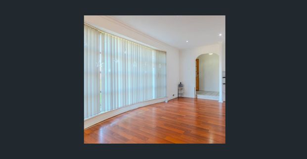 GREAT 3x1 FAMILY HOME IN PARKWOOD - Photo 1