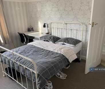 4 bedroom terraced house to rent - Photo 5