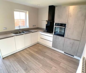 3 bedroom detached house to rent - Photo 5