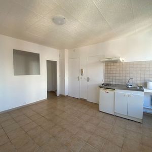 Appartement Corbeil Essonnes 1 pièce(s) 23.61 m2 - Photo 2