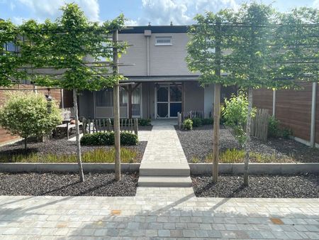 Woning met 4 slaapkamers, tuin en garage - Foto 2