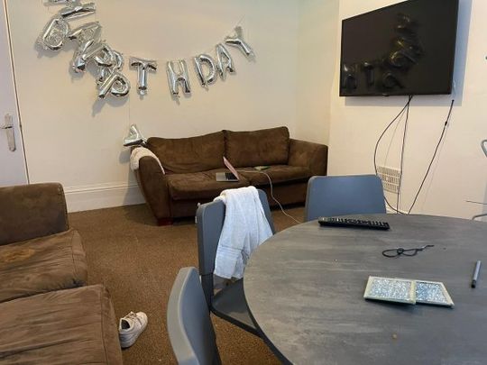 £160 pppw 5 bed Arthur St, Arboretum, NG7 4DW, Property for rent - Photo 1