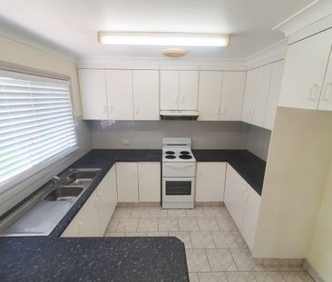 66 Sturt Circle, Dubbo, NSW 2830 - Photo 2