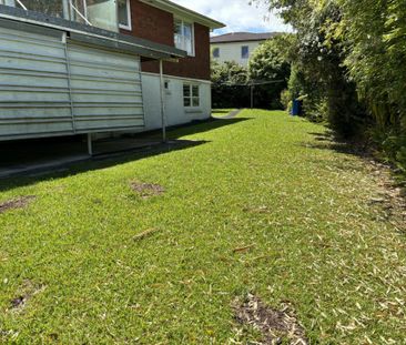 Family Home On Hillsborough Rd - Photo 1