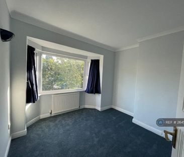 3 bedroom end of terrace house to rent - Photo 5