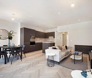 3 bedroom flat to rent - Photo 1