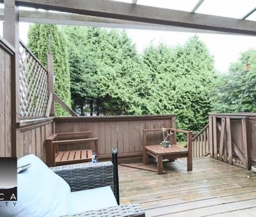 254 17th Street East, North Vancouver (Upper Level) - Photo 5