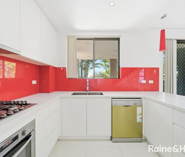 Contemporary, Charming & Convenient! - Photo 6