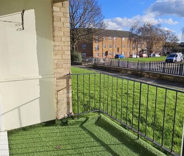 2 bedroom flat to rent - Photo 6