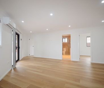 Beautiful Brand New 2 Bed Granny Flat!! - Photo 1