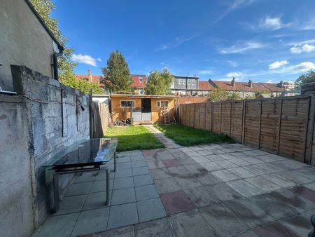 Room in a Shared House, Fieldend Road, SW16 - Photo 4
