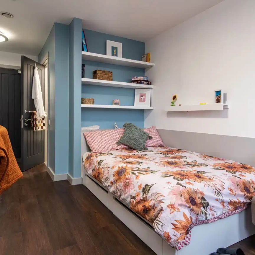 Ensuite Bedroom (8 Bed) - Photo 1