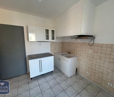 Location Appartement 2 pièces 48m² CLERMONT L HERAULT 34800 - Photo 4