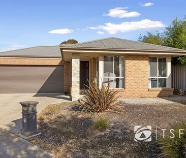 10 Maplewood Court, 3550, White Hills Vic - Photo 1