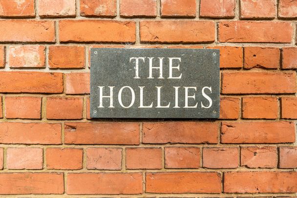 The Hollies, Sefton Drive - Photo 1