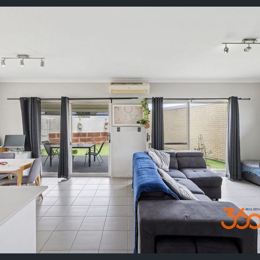 Family Living Made Easy - Photo 1