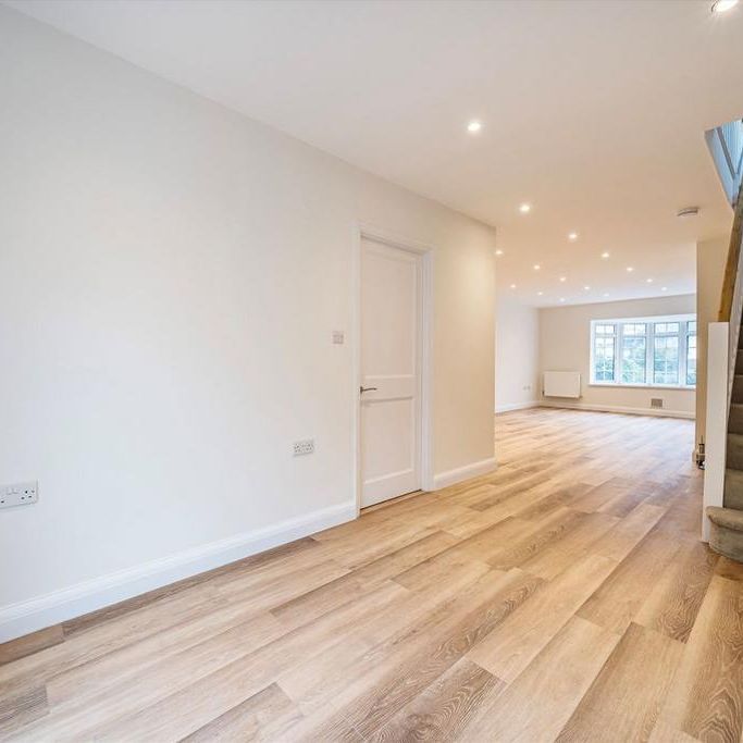 4 bedroom house to rent - Photo 1