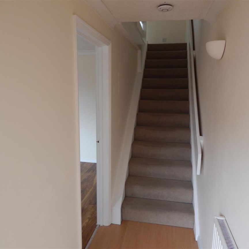 Amberley Close, Worcester - Photo 1