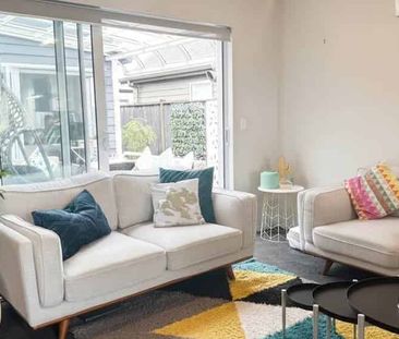 Well-Maintained 3-Bedroom Home in McLennan Park - Photo 1