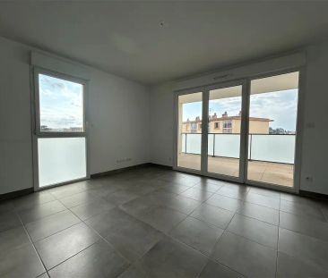Location appartement 3 pièces - 62m² à Toulon (83000) - Photo 2