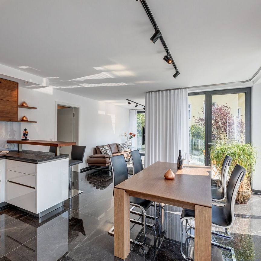 First time occupant: High-quality, modern at the Stadtpark - Photo 1