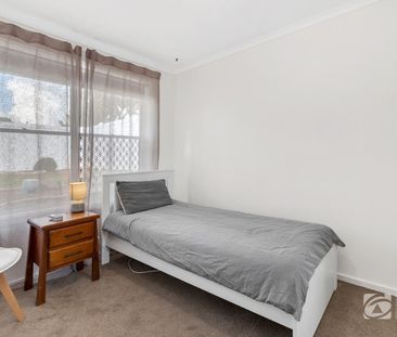 Comfortable Family Home - Photo 4