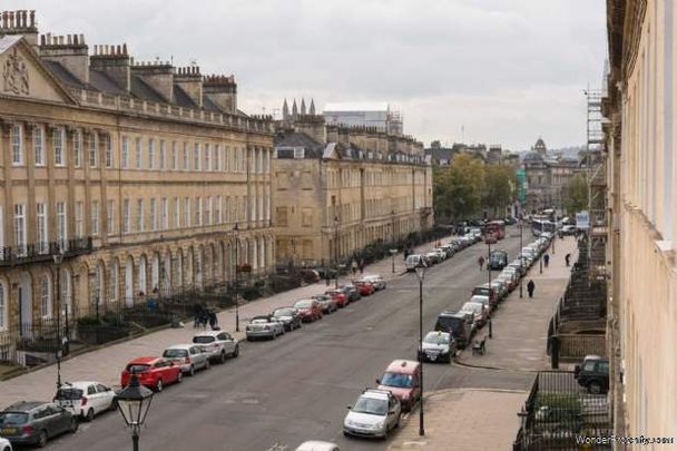 1 bedroom property to rent in Bath - Photo 1