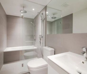 3421 Rue Drummond — 3 Bedroom - unit 57 - Photo 3